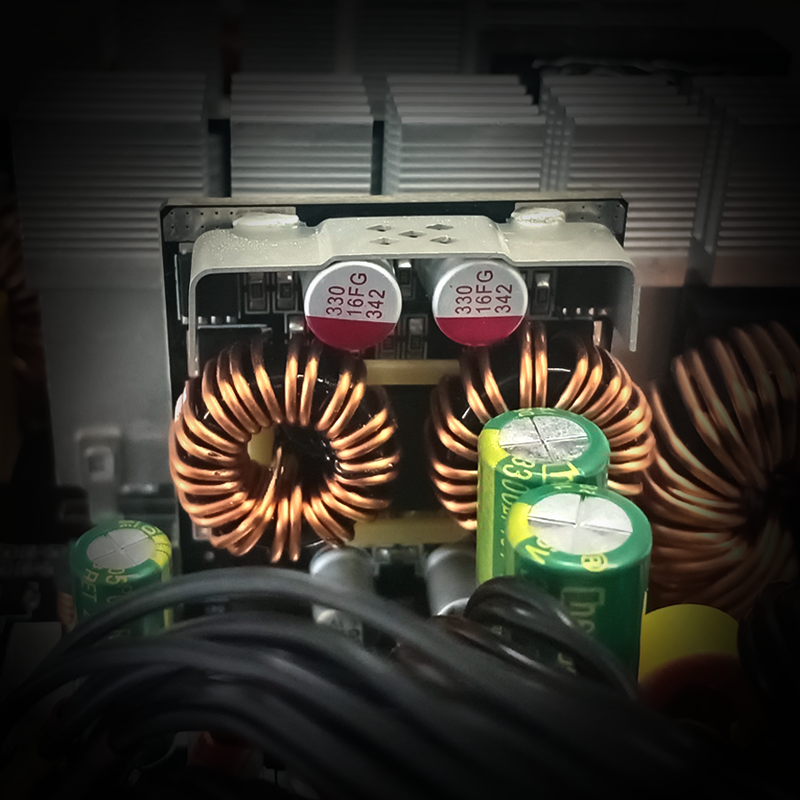 DUAL CONTROL DC-DC CIRCUIT