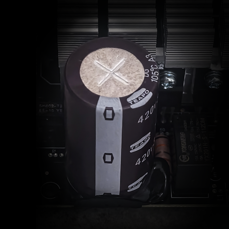 HIGH OUALITY TAIWANESE CAPACITOR