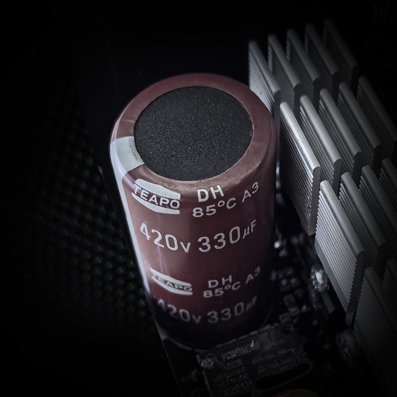 HIGHOUALITY TAIWANESE CAPACITOR